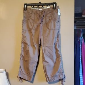 NWT Maurices capri pants